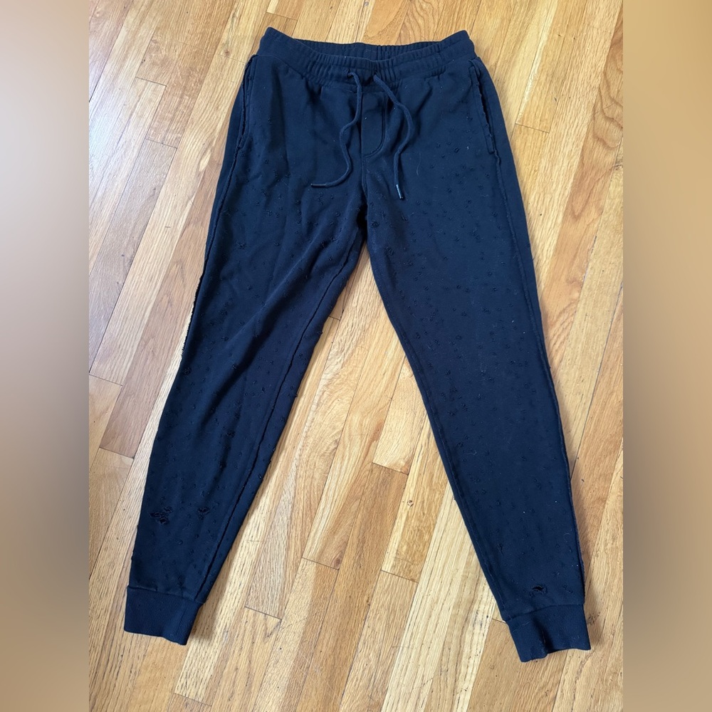 ALO Yoga Women’s Black Distressed Joggers